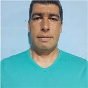 Soy tecnólogo en entrenamiento deportivo, especialista en la iniciación y formación de la disciplina del baloncesto y acondicionamiento físico para personas de cualquier edad, qué quieran aprender este bello deporte